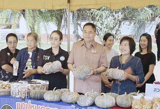 เข้าร่วมพิธีเปิด”กิจกรรมไทยช่วยไทย ลดภาระ ลดค่าครองชีพ”