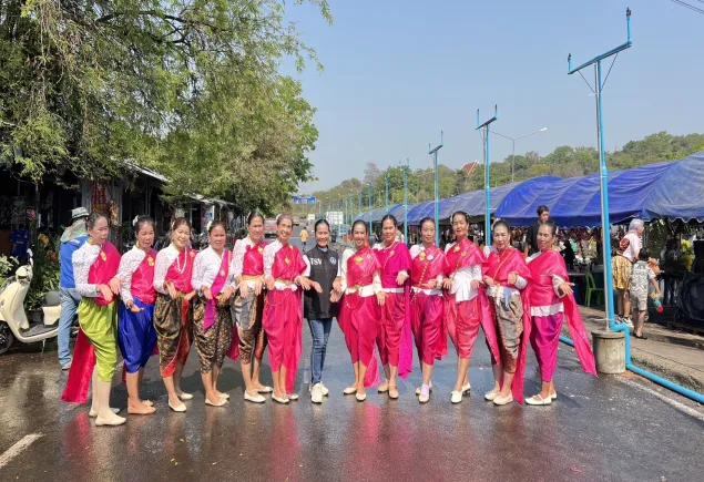 กิจกรรมประเพณีสงกรานต์ ที่ด่านช่องเม็ก