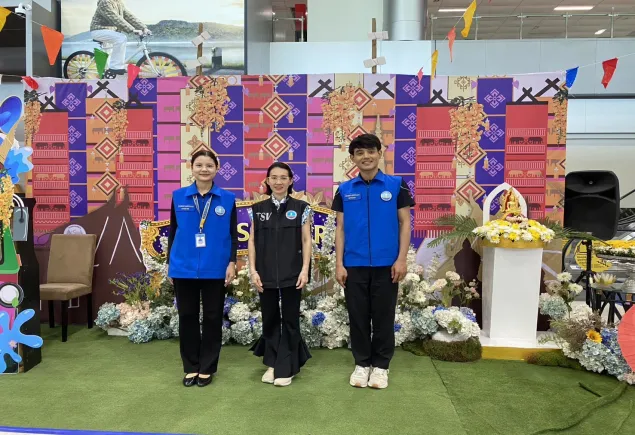 อำนวยความสะดวกและประชาสัมพันธ์ให้กับนักท่องเที่ยวชาวไทยและต่างชาติช่วงเทศกาลสงกรานต์ที่จุดปฏิบัติงานสนามบินนานาชาติอุบลราชธานี